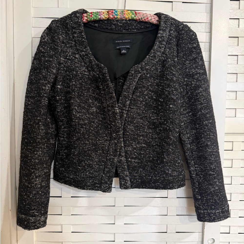Banana Republic Black and Ivory Italian Fabric Tweed Classic Blazer